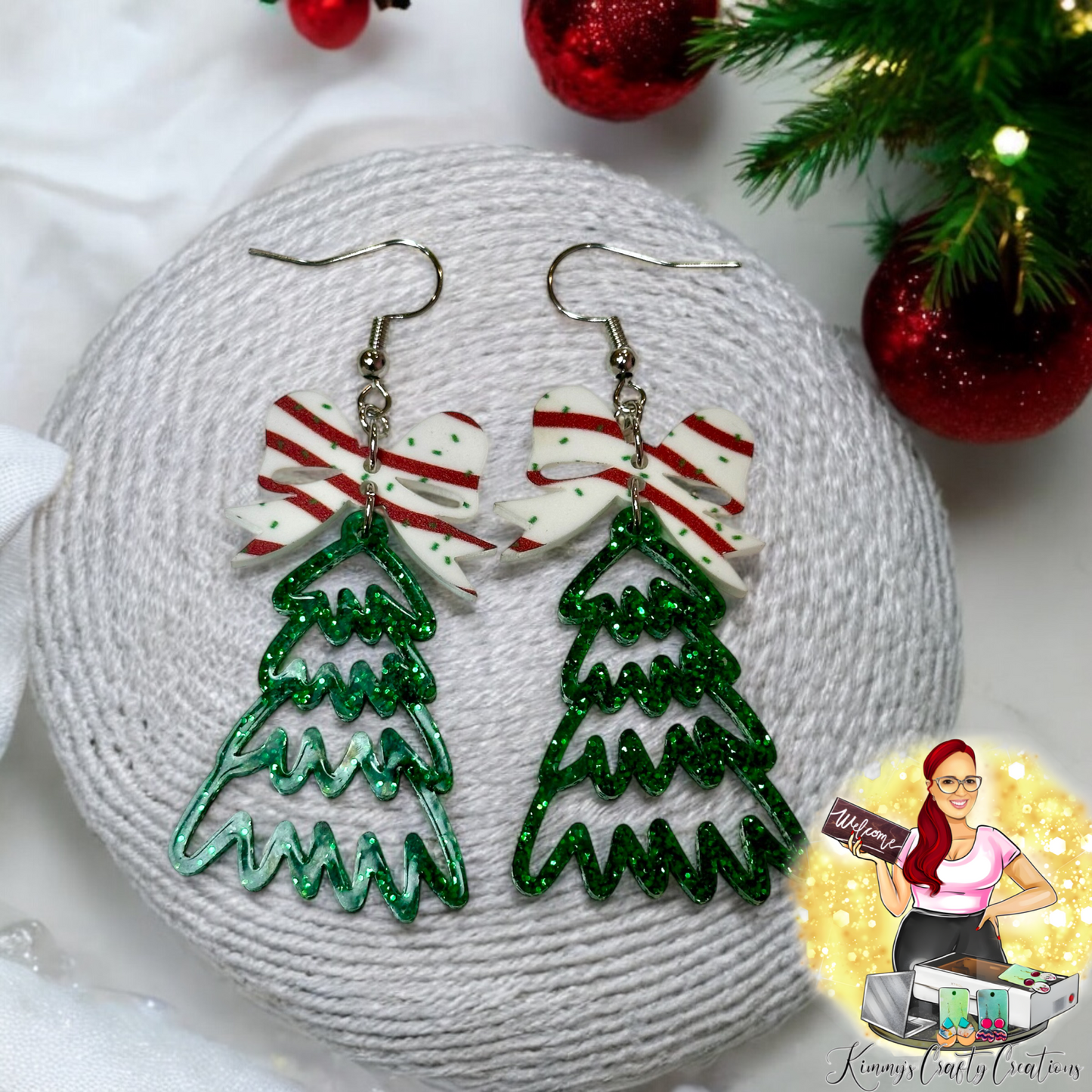 Doodle Christmas Tree Dangles- Green- Christmas Cake bow